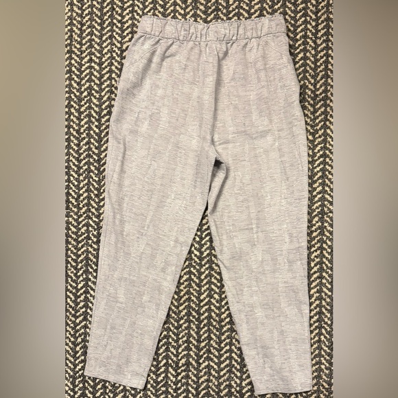 LULULEMON Keep Moving Pant 7/8 High-Rise in Jacquard Silver Drop Vapor Size 10 - Picture 8 of 8